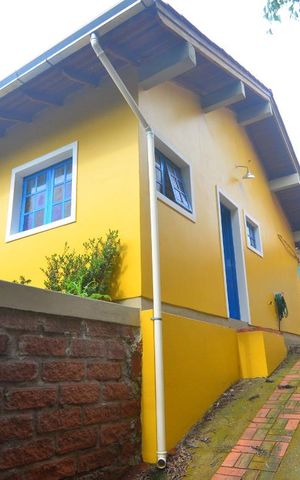 Casa à venda com 300m², 2 quartos e 1 vagaPátio