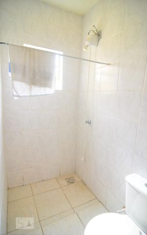 Casa à venda com 300m², 2 quartos e 1 vagaBanheiro social