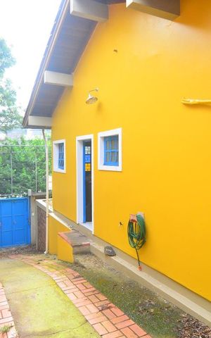 Casa à venda com 300m², 2 quartos e 1 vagaPátio