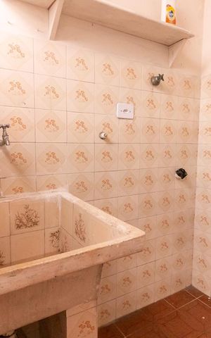 Casa à venda com 356m², 2 quartos e sem vaga Casa à venda com 356m², 2 quartos e sem vagaArea de Serviço
