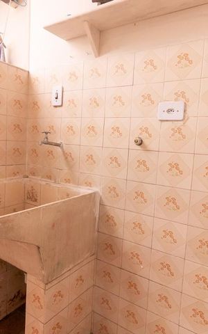 Casa à venda com 356m², 2 quartos e sem vaga Casa à venda com 356m², 2 quartos e sem vagaArea de Serviço