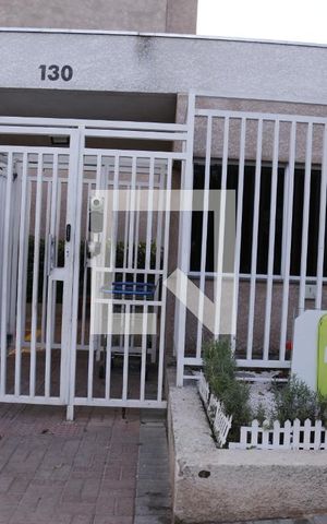 Apartamento para alugar com 49m², 2 quartos e 1 vagaFachada