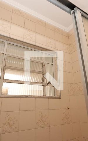 Casa à venda com 250m², 3 quartos e 2 vagasBanheiro de serviço 2
