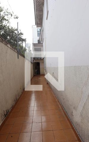 Casa à venda com 250m², 3 quartos e 2 vagasQuintal