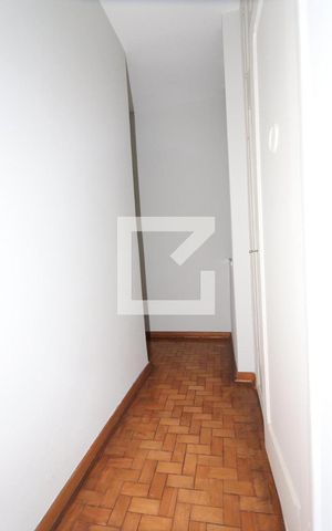 Casa à venda com 250m², 3 quartos e 2 vagasCorredor
