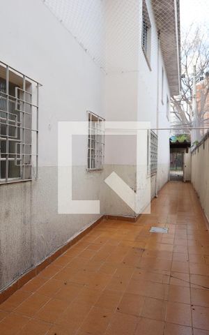 Casa à venda com 250m², 3 quartos e 2 vagasQuintal