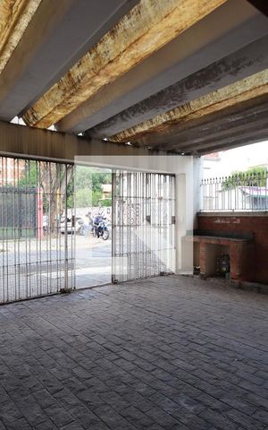 Casa à venda com 250m², 3 quartos e 2 vagasGaragem