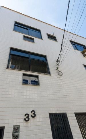 Casa de condomínio à venda com 256m², 4 quartos e 4 vagasFachada