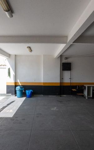 Casa de condomínio à venda com 256m², 4 quartos e 4 vagasGaragem
