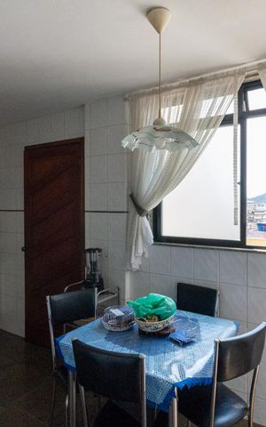 Casa de condomínio à venda com 256m², 4 quartos e 4 vagasCozinha