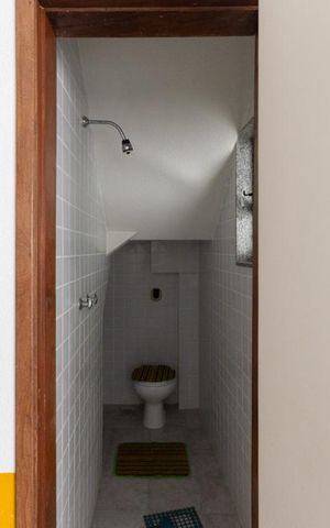 Casa de condomínio à venda com 256m², 4 quartos e 4 vagasBanheiro garagem