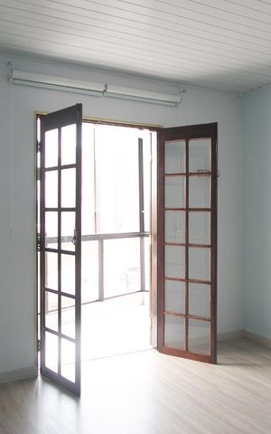 Casa à venda com 300m², 4 quartos e 2 vagasSuíte 2