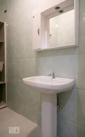 Casa à venda com 300m², 4 quartos e 2 vagasLavabo