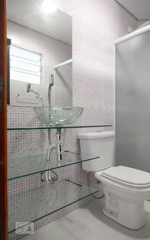 Casa à venda com 300m², 4 quartos e 2 vagasBanheiro Suíte 2