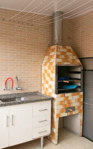Casa à venda com 300m², 4 quartos e 2 vagasVaranda gourmet e Área de Serviço