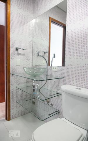 Casa à venda com 300m², 4 quartos e 2 vagasBanheiro Suíte 2