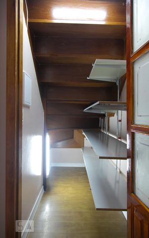 Casa à venda com 300m², 4 quartos e 2 vagasDispensa