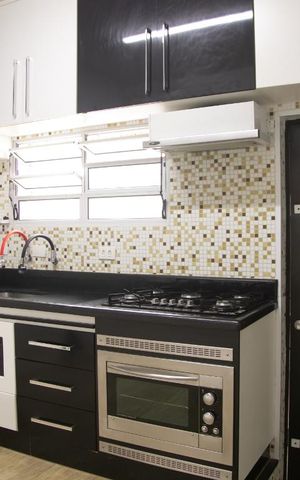 Casa à venda com 300m², 4 quartos e 2 vagasCozinha - Armários