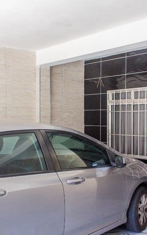 Casa à venda com 188m², 4 quartos e 2 vagas Casa à venda com 188m², 4 quartos e 2 vagasGaragem