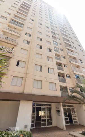 Apartamento para alugar com 63m², 3 quartos e 1 vagaFachada do bloco