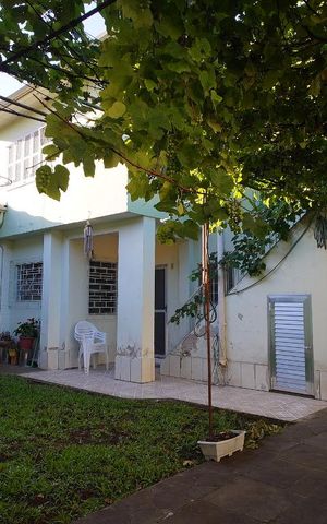 Casa à venda com 340m², 5 quartos e 3 vagasPátio