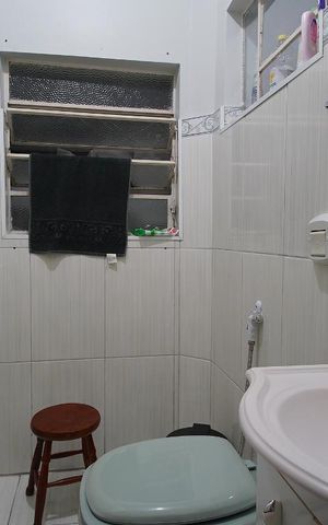Casa à venda com 340m², 5 quartos e 3 vagasBanheiro de Serviço