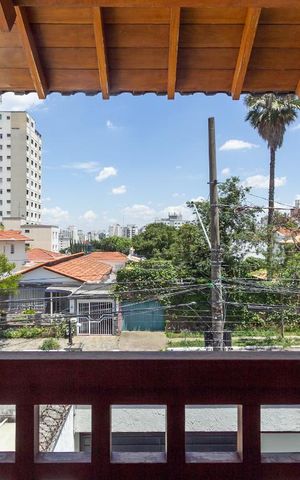 Casa à venda com 600m², 4 quartos e 6 vagas Casa à venda com 600m², 4 quartos e 6 vagasSuíte 1 varanda