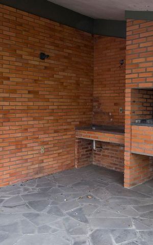 Casa à venda com 210m², 4 quartos e 3 vagasChurrasqueira