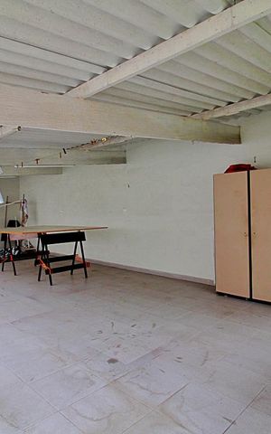 Casa à venda com 540m², 3 quartos e 2 vagasÁrea de Serviço