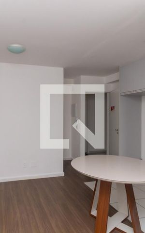 Apartamento à venda com 47m², 2 quartos e sem vaga Apartamento à venda com 47m², 2 quartos e sem vagaSala