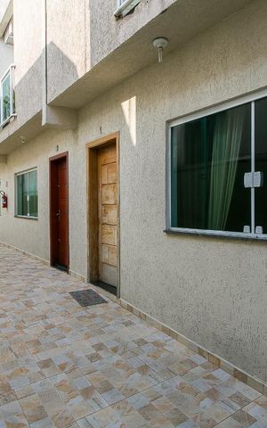 Casa de condomínio para alugar com 110m², 3 quartos e 2 vagasCorredor do Condomínio