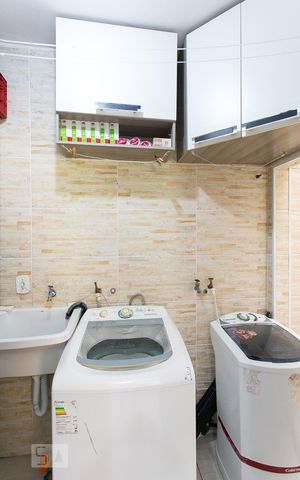 Casa de condomínio para alugar com 110m², 3 quartos e 2 vagasÁrea de Serviço