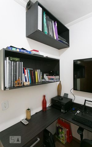 Casa de condomínio para alugar com 110m², 3 quartos e 2 vagasQuarto 1