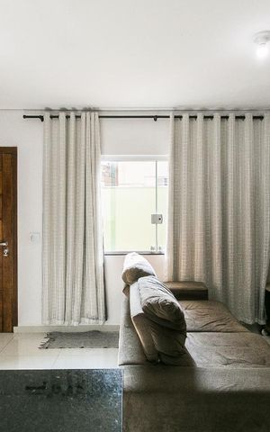 Casa de condomínio para alugar com 110m², 3 quartos e 2 vagasSala