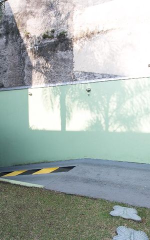 Casa de condomínio para alugar com 110m², 3 quartos e 2 vagasEntrada do Estacionamento
