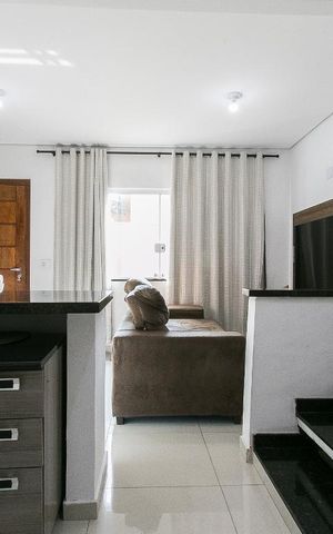 Casa de condomínio para alugar com 110m², 3 quartos e 2 vagasSala