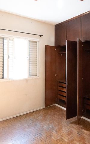 Apartamento à venda com 75m², 2 quartos e 1 vagaQuarto 2 - Armários
