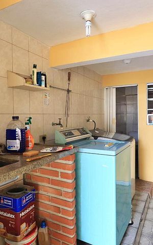 Casa à venda com 216m², 2 quartos e 2 vagasÁrea de Serviço