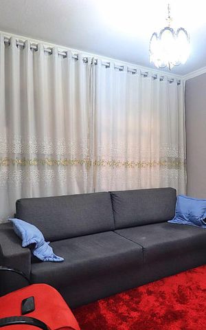 Casa à venda com 216m², 2 quartos e 2 vagasSala