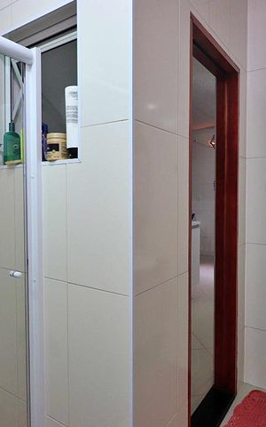 Casa à venda com 216m², 2 quartos e 2 vagasBanheiro