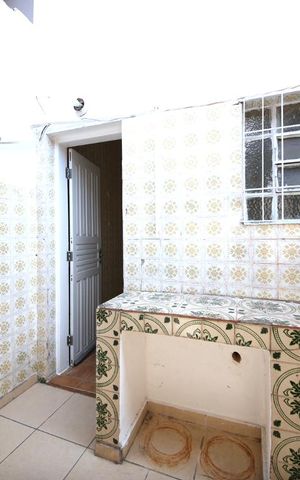 Casa para alugar com 76m², 2 quartos e 1 vagaÁrea de Serviço