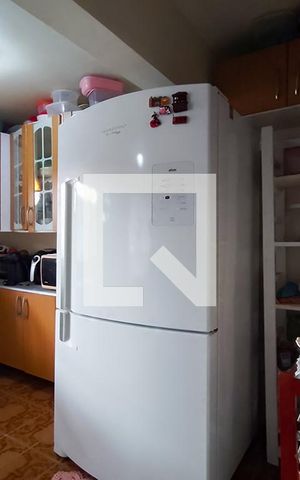Casa à venda com 240m², 4 quartos e 4 vagas Casa à venda com 240m², 4 quartos e 4 vagasCopa