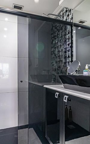 Apartamento para alugar com 81m², 2 quartos e 1 vaga Apartamento para alugar com 81m², 2 quartos e 1 vagaBanheiro da Suíte