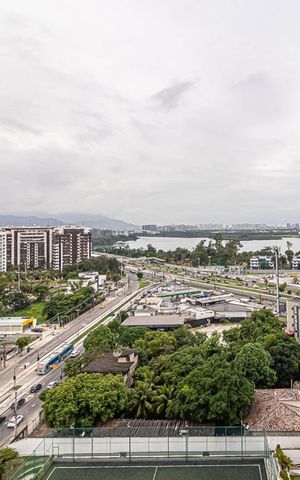 Apartamento à venda com 81m², 2 quartos e 1 vaga Apartamento à venda com 81m², 2 quartos e 1 vagaVista da Área de Serviço