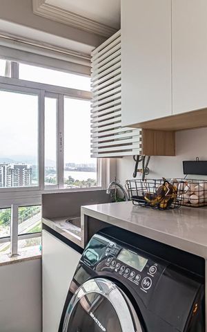 Apartamento à venda com 81m², 2 quartos e 1 vaga Apartamento à venda com 81m², 2 quartos e 1 vagaÁrea de Serviço