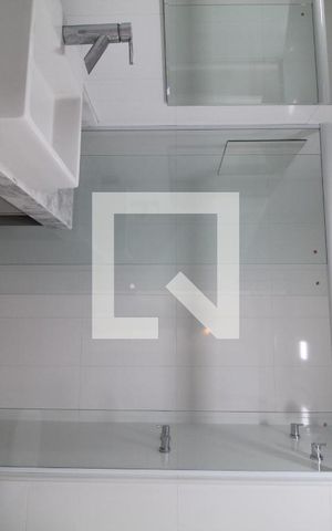 Apartamento à venda com 77m², 2 quartos e 1 vaga Apartamento à venda com 77m², 2 quartos e 1 vagaBanheiro da Suíte
