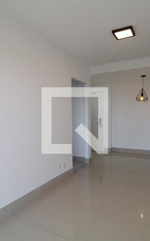 Apartamento à venda com 77m², 2 quartos e 1 vaga Apartamento à venda com 77m², 2 quartos e 1 vagaSala