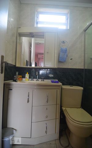 Apartamento para alugar com 74m², 2 quartos e 1 vagaBanheiro suíte
