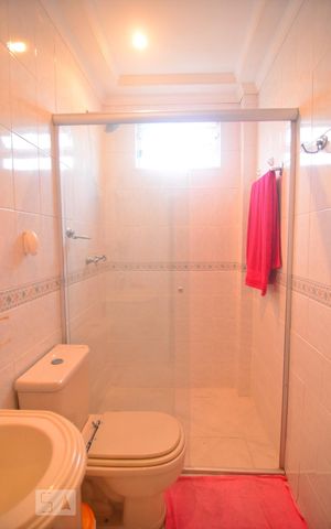 Apartamento para alugar com 74m², 2 quartos e 1 vagaBanheiro