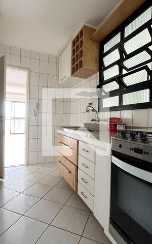 Apartamento à venda com 94m², 3 quartos e 3 vagas Apartamento à venda com 94m², 3 quartos e 3 vagasCozinha